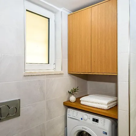 Apartment A80
