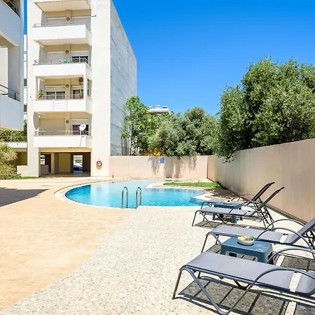 A80 Apartment *